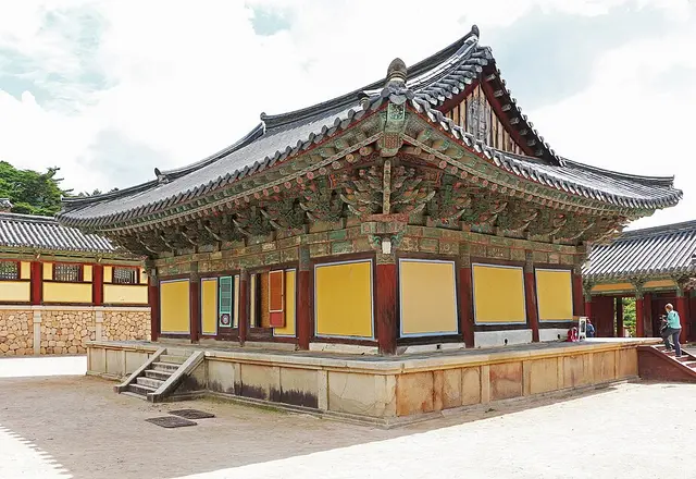 Bulguksa Temple & Seokguram Grotto (Gyeongju)
